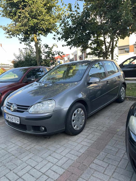 Golf V 1.6 benzyna 2005 rok