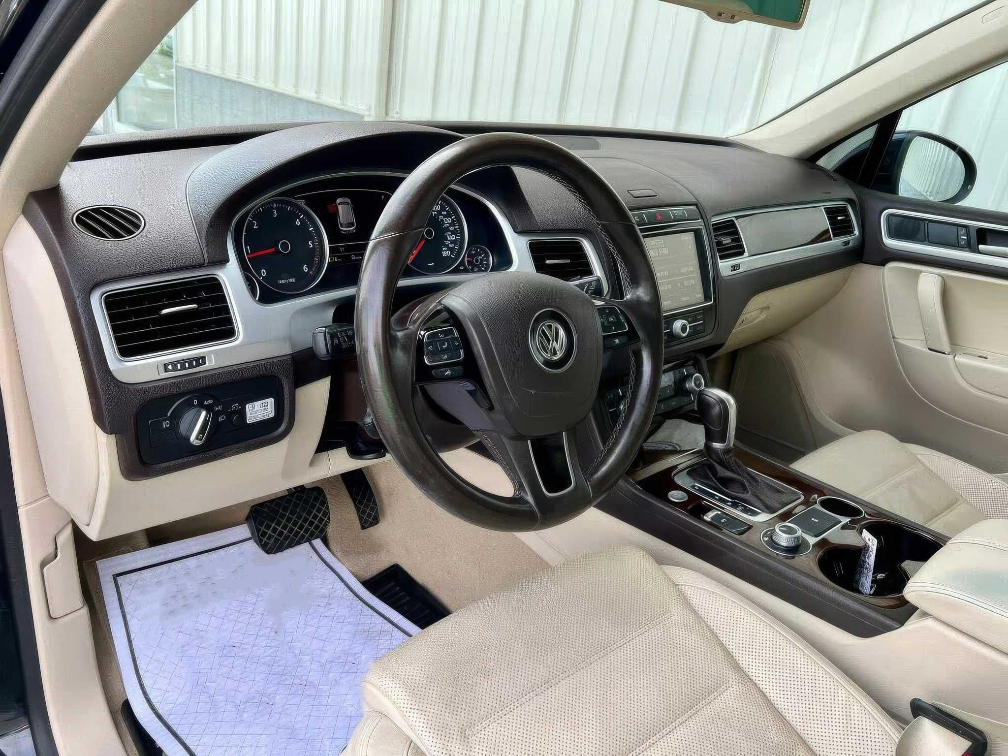 2016 Volkswagen Touareg TDI Lux