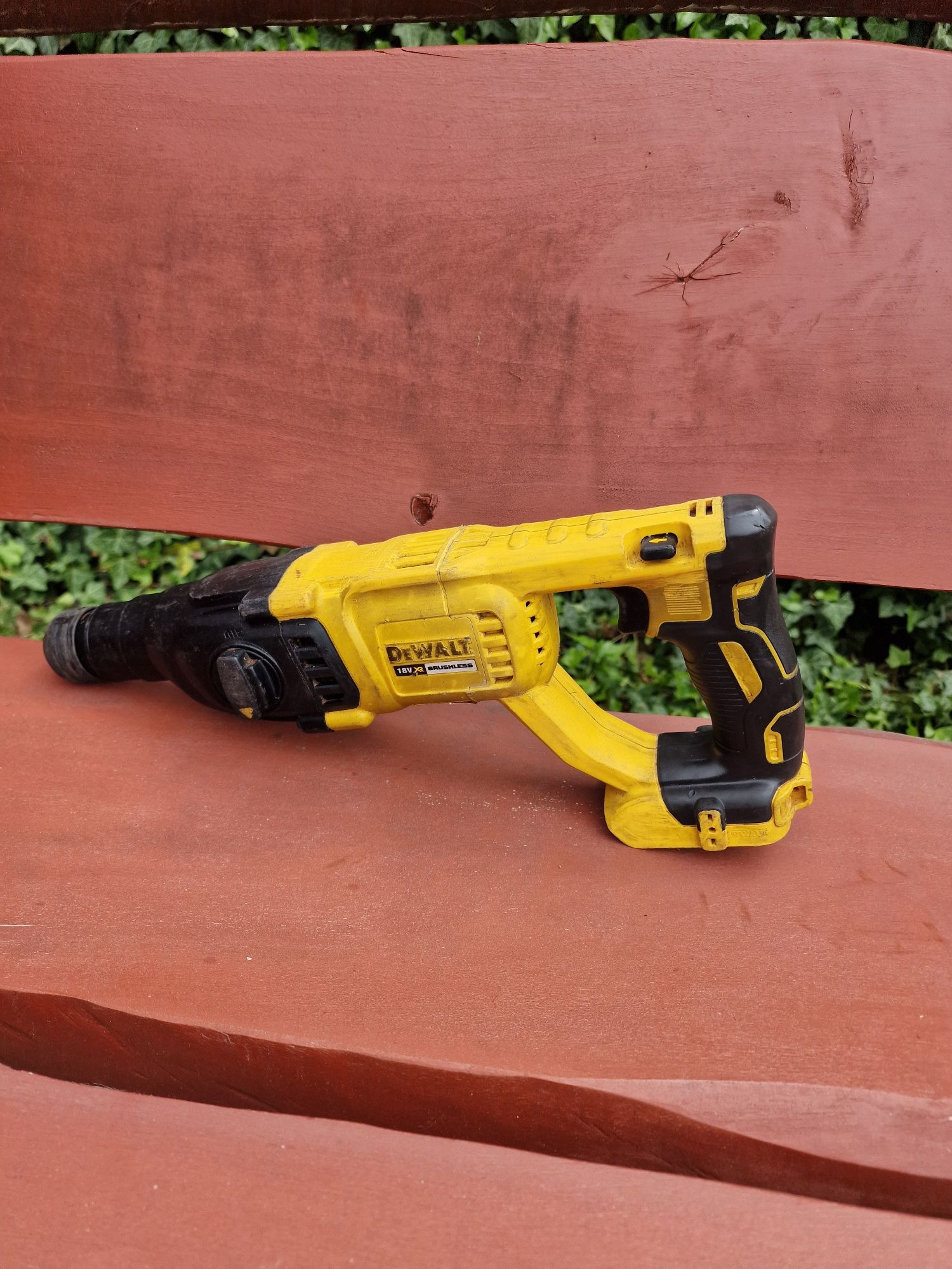 Dewalt młotowiertarka DCH033