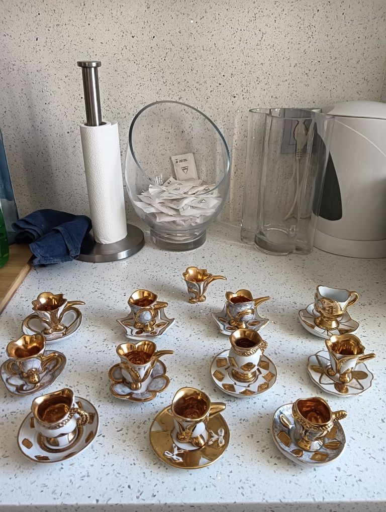 Vendo Biblos muito bonitos