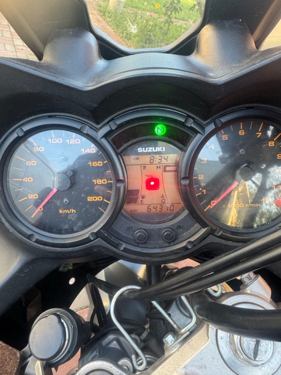 Suzuki v-strom 650