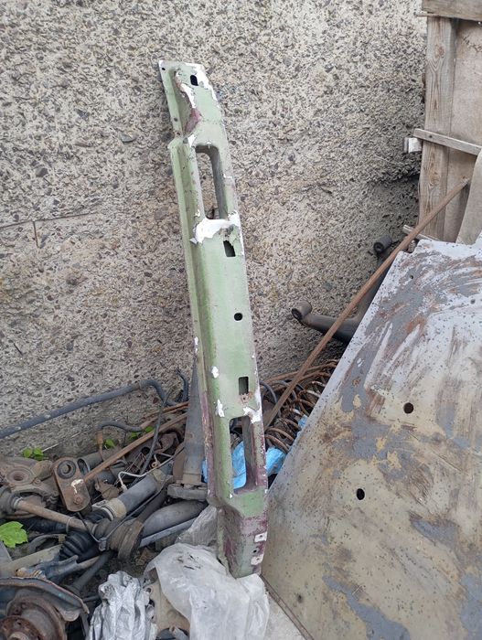 Усілітєль підсилювач бампнра передній vito638