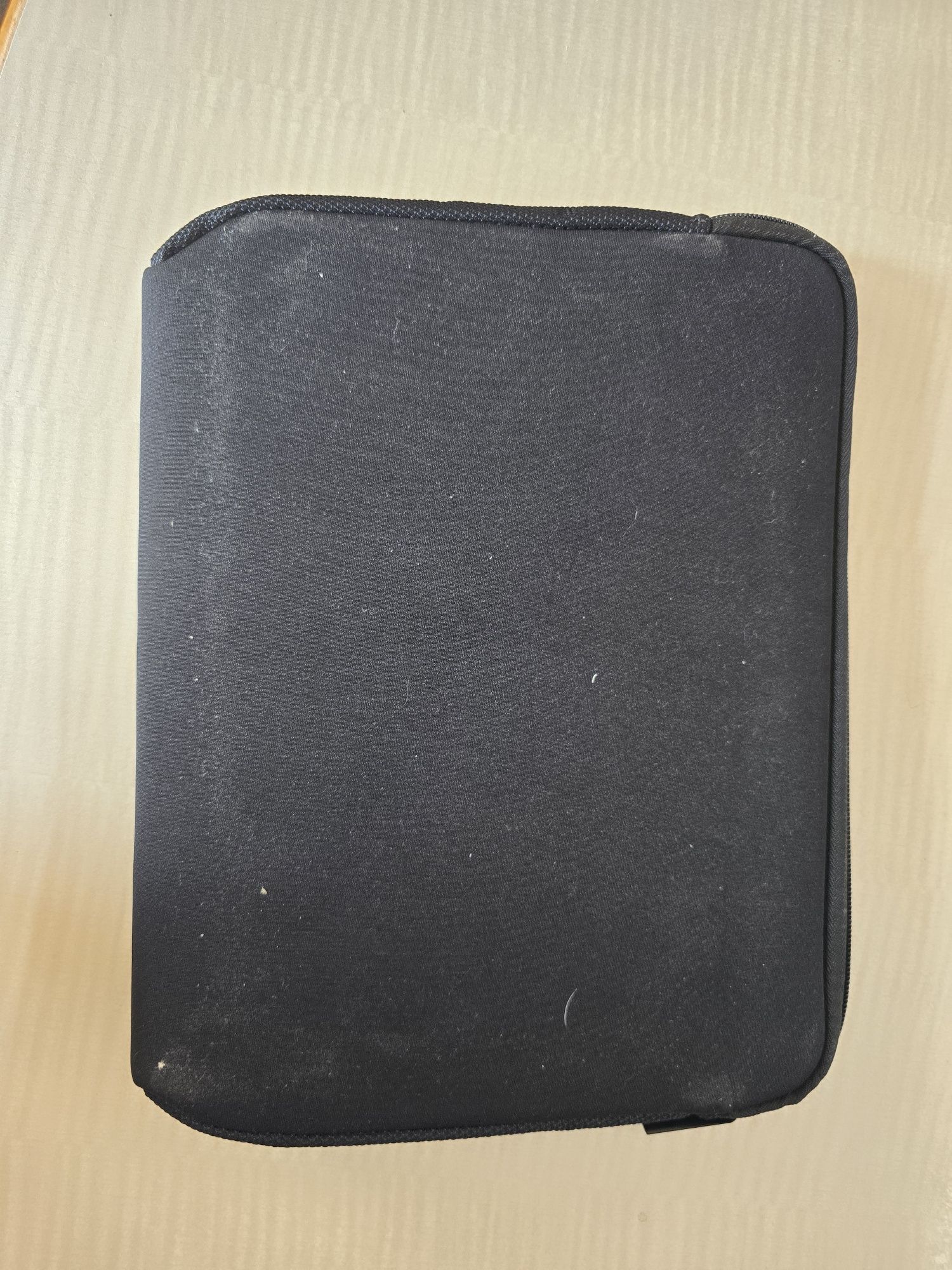 Bolsa para tablet ou portátil (11 a 13 plegadas)