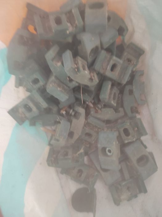 Conjunto de gradeamentos + portões