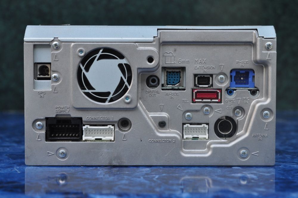 Автомагнитола Pioneer AVIC-Z2,,HDD 128Gb