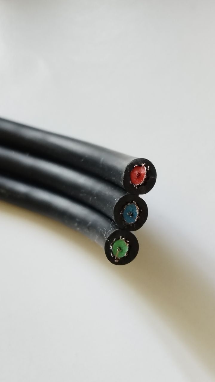 Новий кабель Hama - 3 RCA, тюльпан.