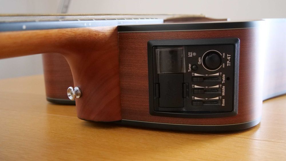 Guitarra Acústica Takamine GD11MCE NS