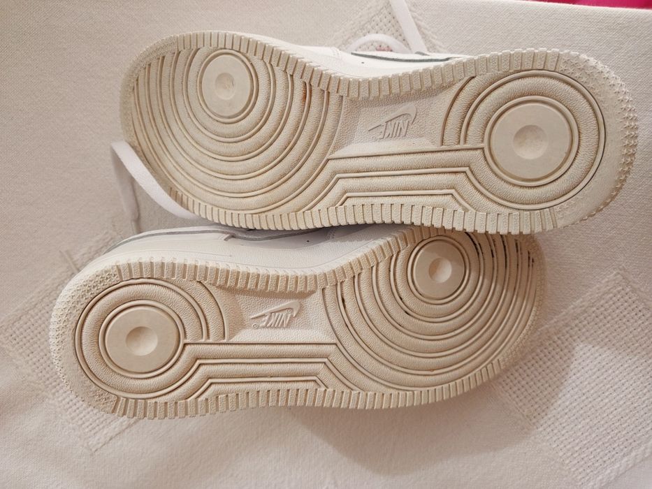 Tenis nike air force rapariga tam 37.5. Pouco uso