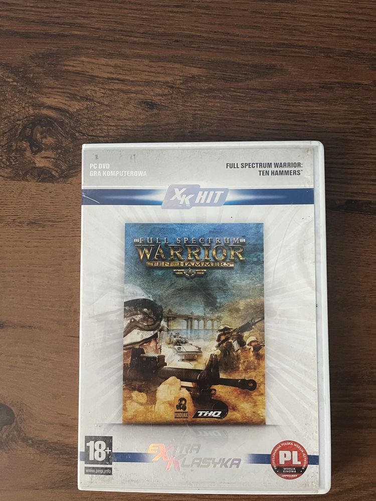 Gry na komputer (Call of Duty, Sunage, Full spectrum warrior)