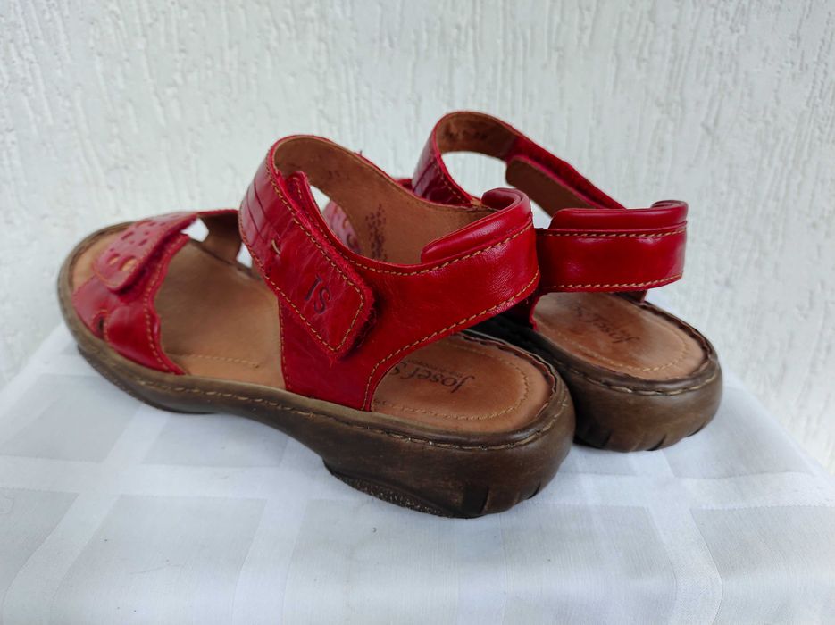 Брендовие,кожанние босоножки Josef Seibel р.38