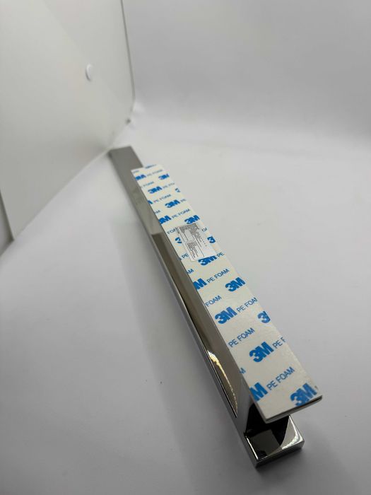 Wieszak ścienny na ręczniki łazienkowy kuchenny samoprzylepny 39cm
