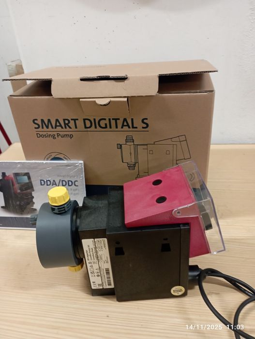 Bomba doseadora Grundfos , Nova , caixa  , acessórios