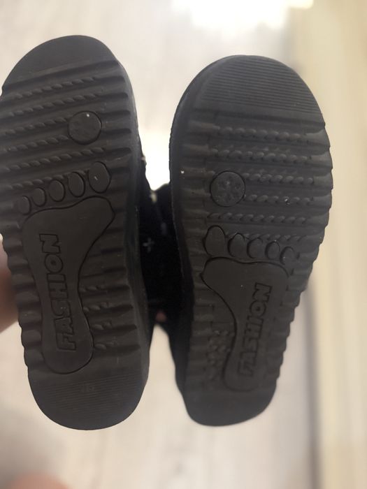 Угги для дівчинки