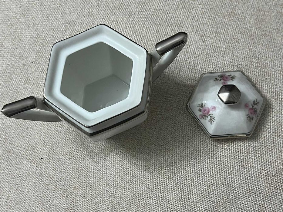 Elegante conjunto de chá/café da Vista Alegre (VA – Portugal)