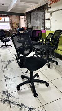 Крісла офісні