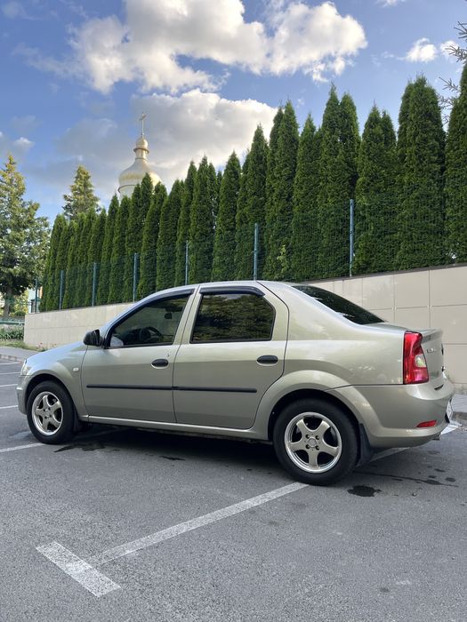 Renault Logan 2010 1.6MPI