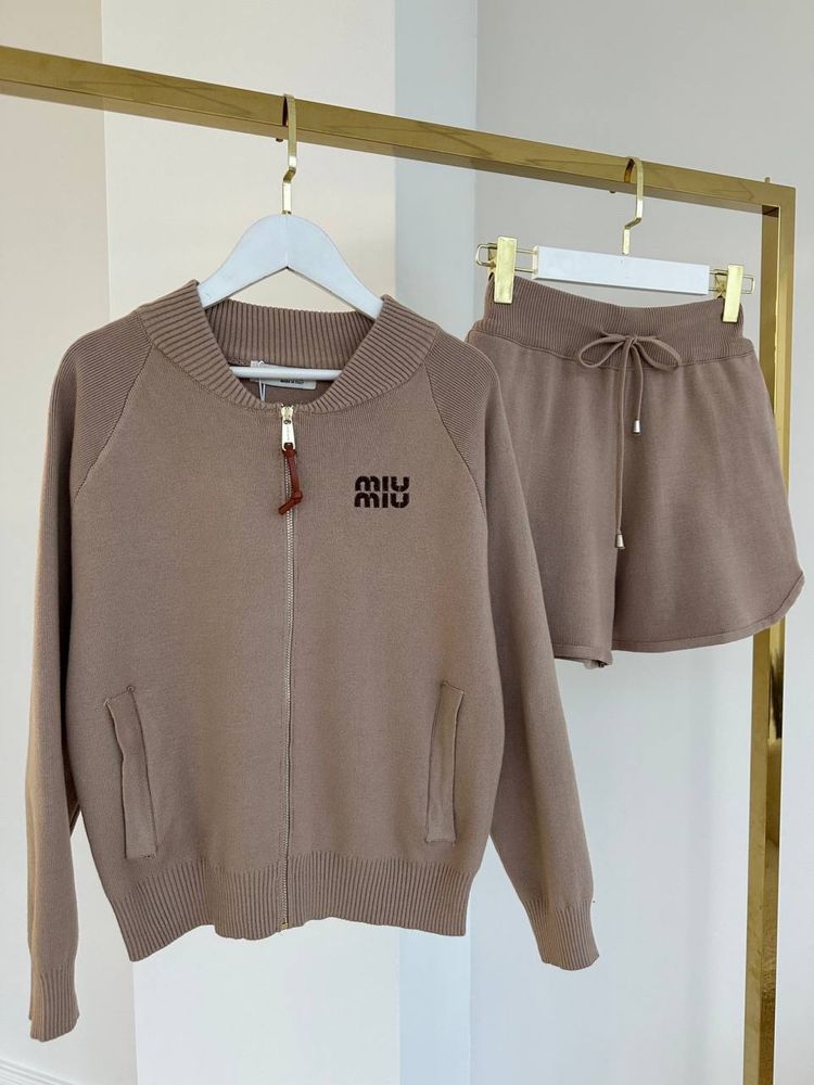 Костюм miu miu різні