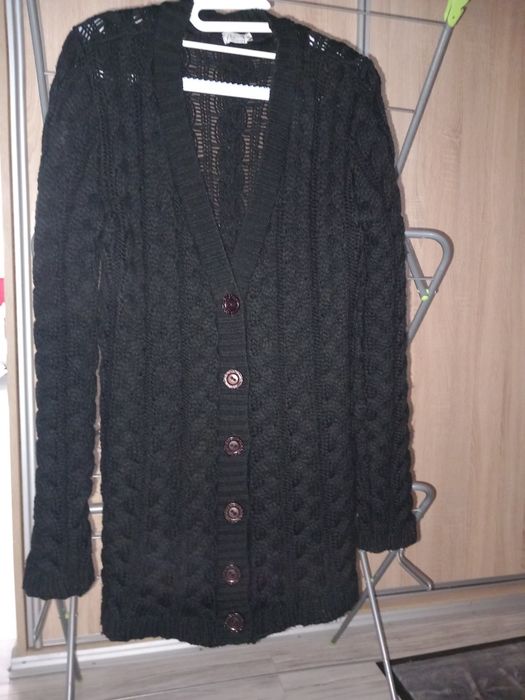 Czarny sweterek damski rozmiar M