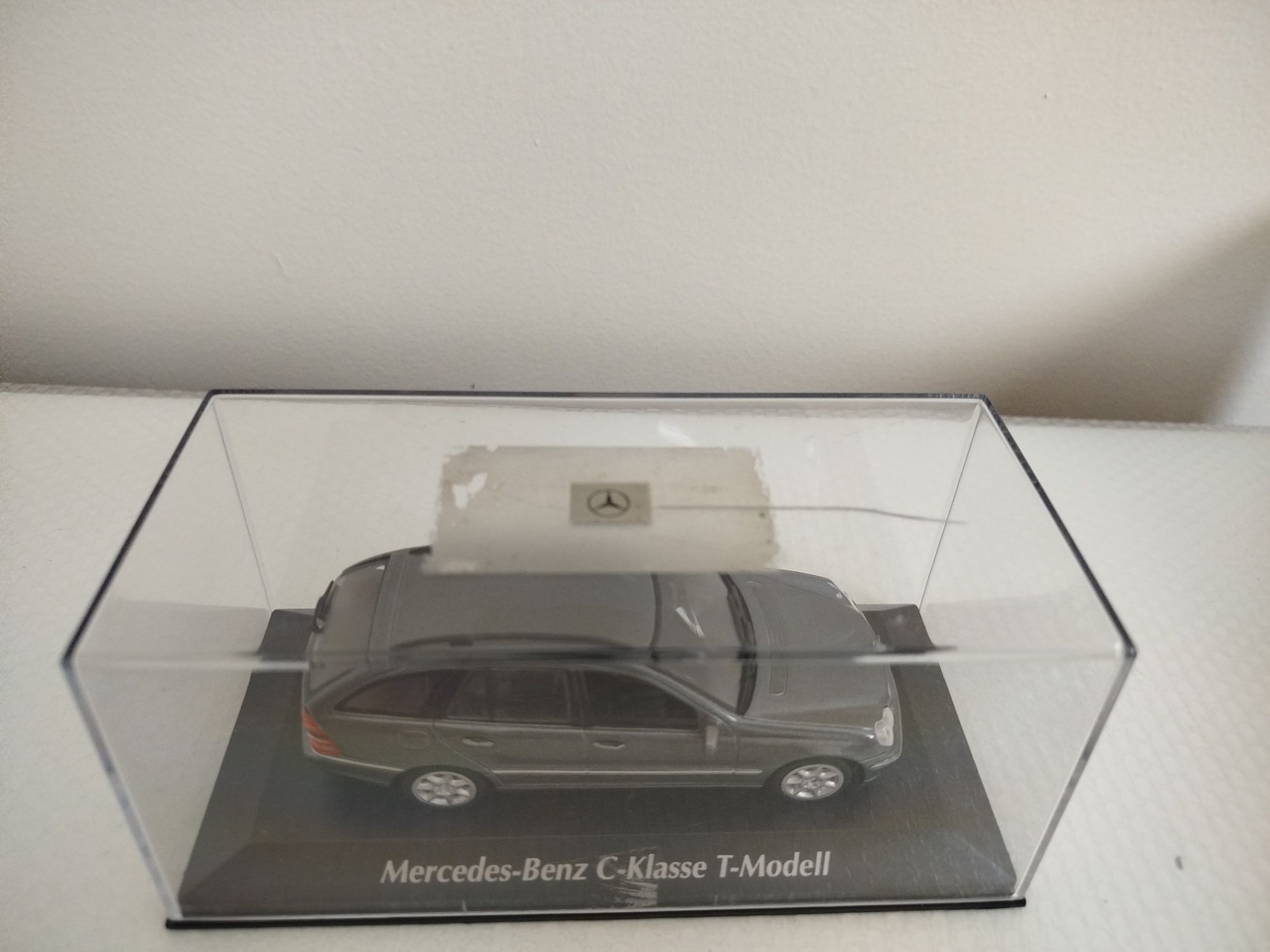 Miniatura Mercedes Classe C Estate 1/43 Nova