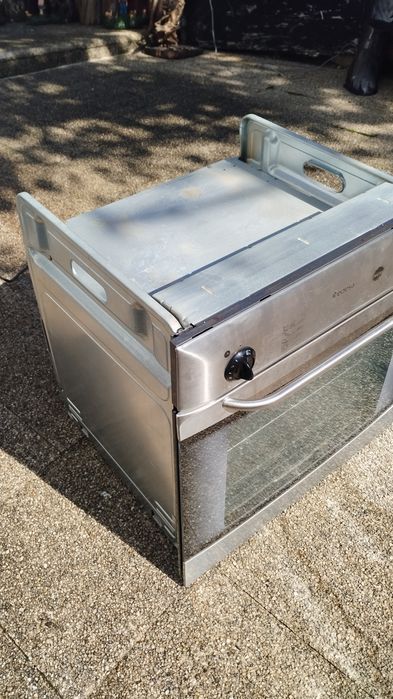 Forno de encastrar edesa