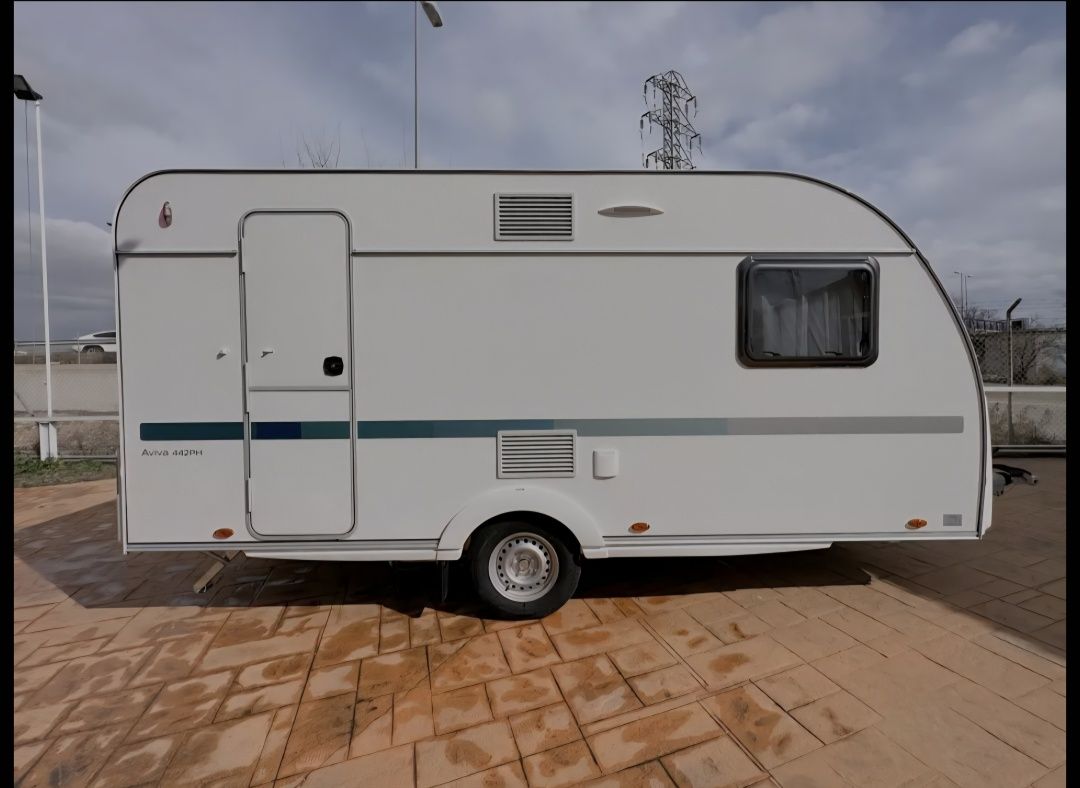 Jak Nowa przyczepa kempingowa Adria Aviva DMC 1350kg