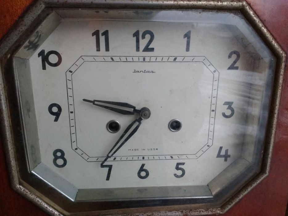 Продам старинные часы с двойным боем
