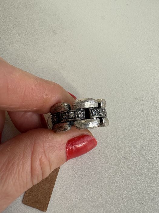 Anel em Prata e zirconia