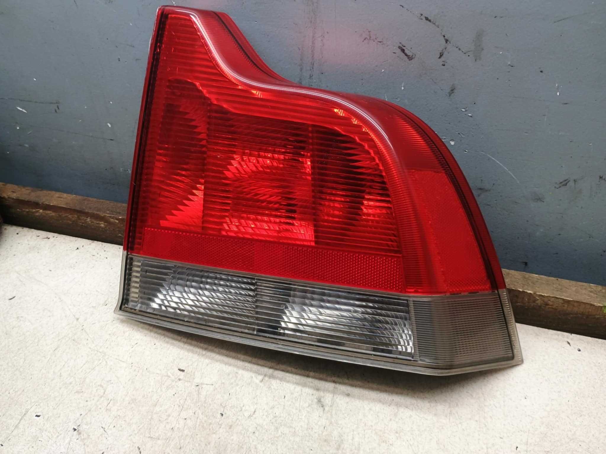 Lampa Prawy Tył Prawa Tylna Volvo S60 I
