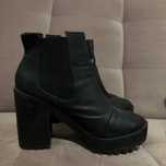 Buty na wysokim obcasie