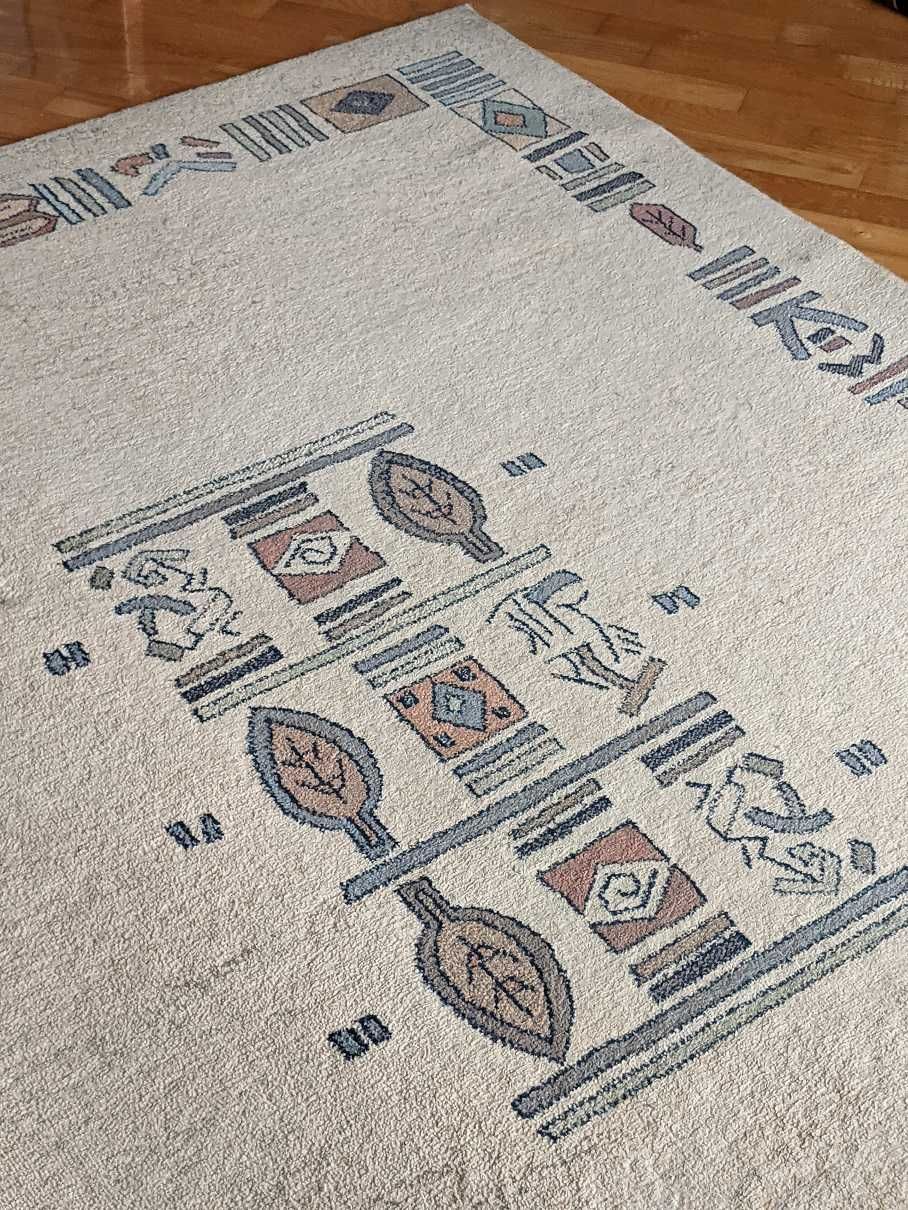 Dywan o wymiarach 230x170 cm beżowy, nowoczesny wzór