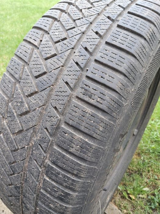 Opony zimowe felgi stalowe 235/60 R16 koła