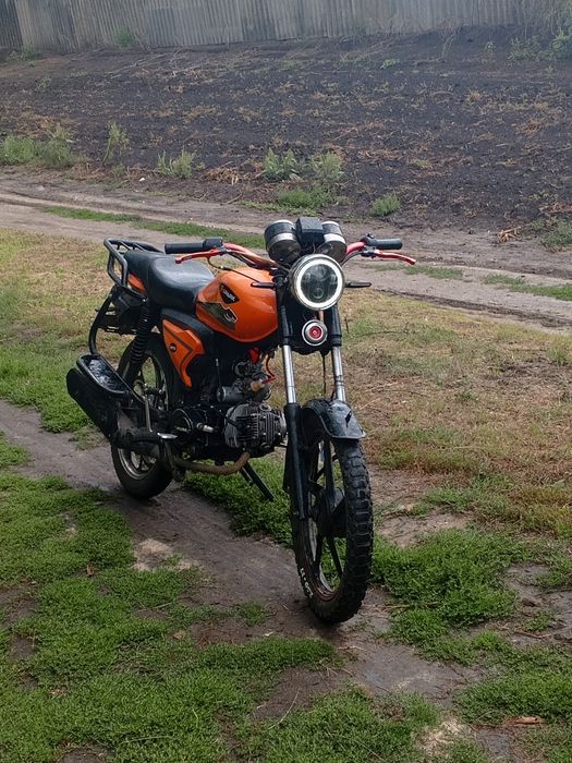 продам або обміняю спарк 125