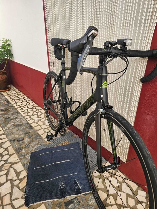 Bicicleta de Estrada MERIDA SCULTURA 5000 Carbono – Tamanho L