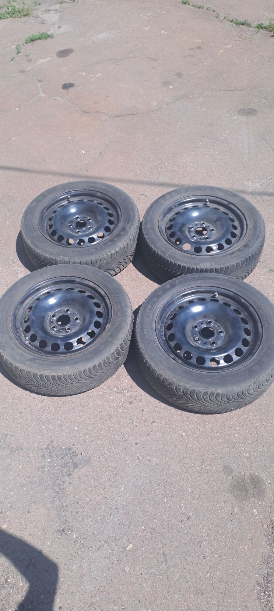 Резина зимня з дисками MICHELIN 205/55 R16