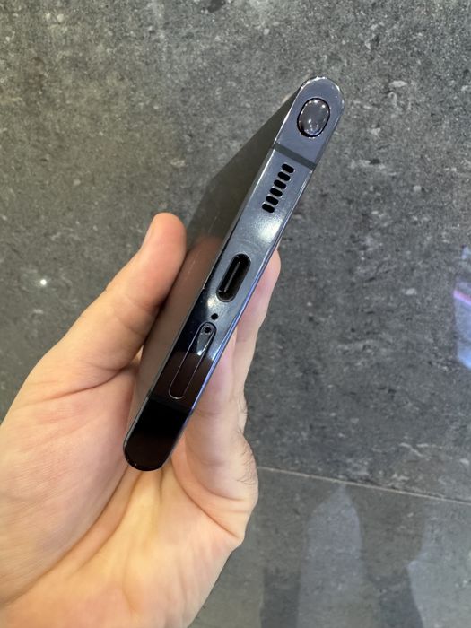 Samsung S22 Ultra 128Gb ( Snapdragon )
Привозився з США, тому має