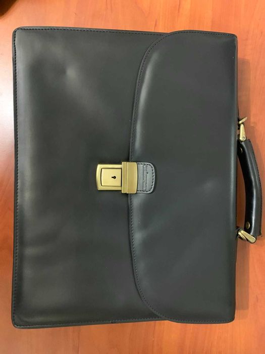 Продам портфель PAKERSON
