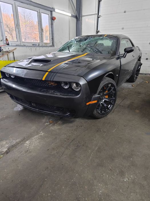 Dodge Challenger Drogę Chelenger  R/T  widebody 6.4 V8SRT