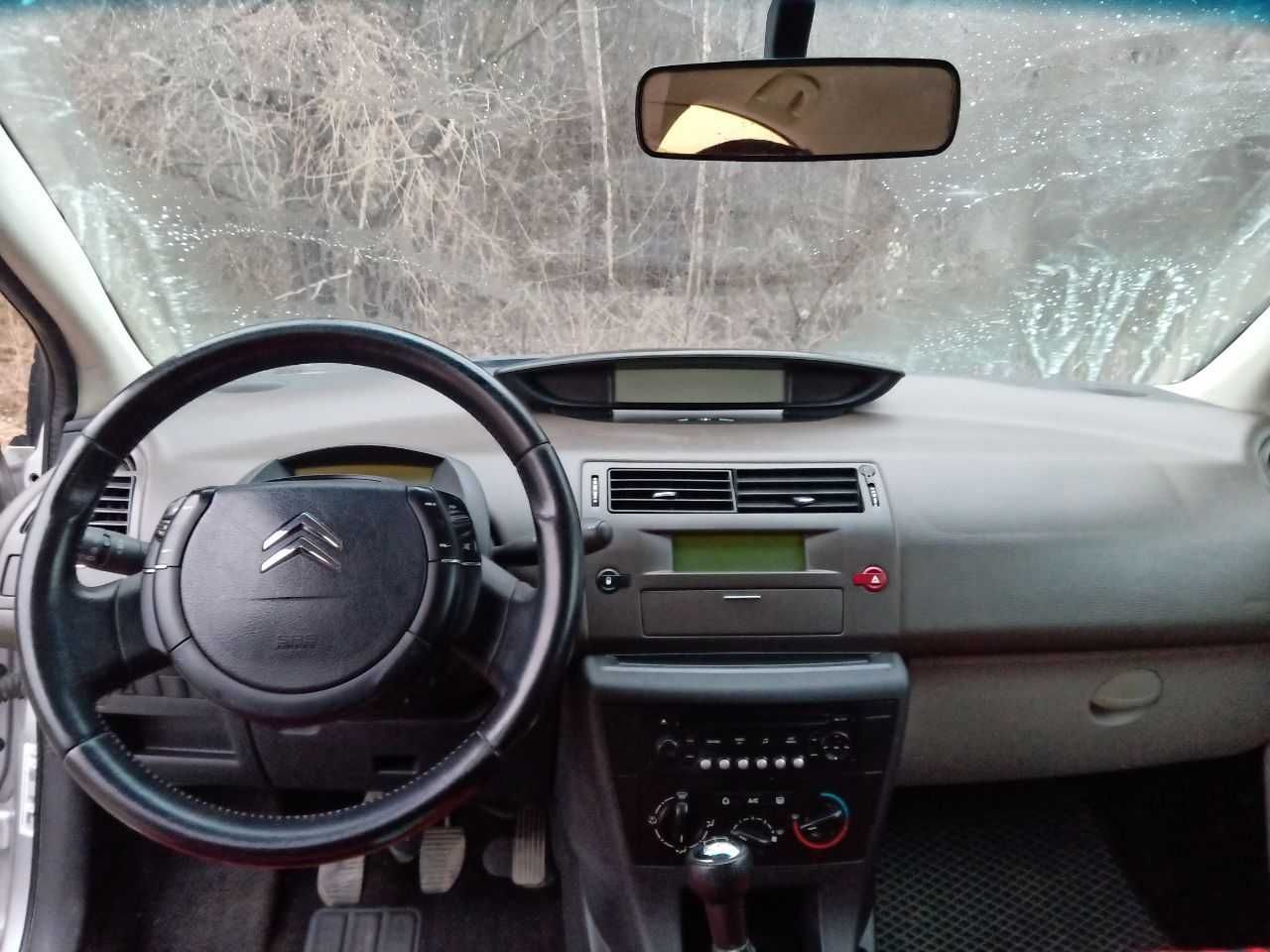 Citroen C4 1.6л. 16V 2006