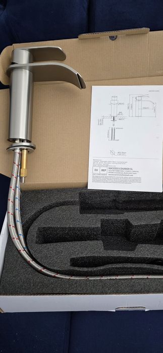 Bateria umywalkowa typu kaskada