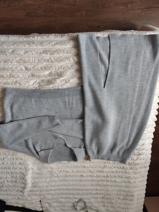 Жіночий костюм акрил