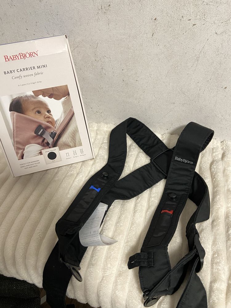 Слінг-переноска BabyBjörn Mini — ідеальний для новонароджених