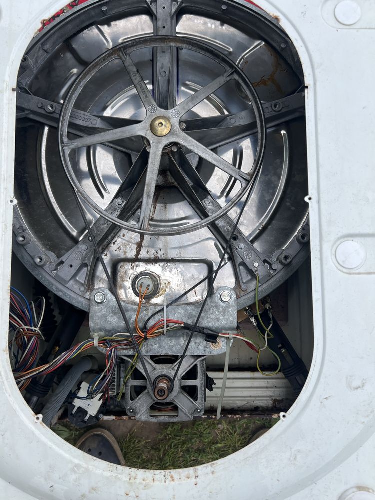 Пралка Indesit W105TX на запчастини