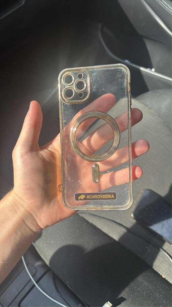 Iphone 11 pro max złoty