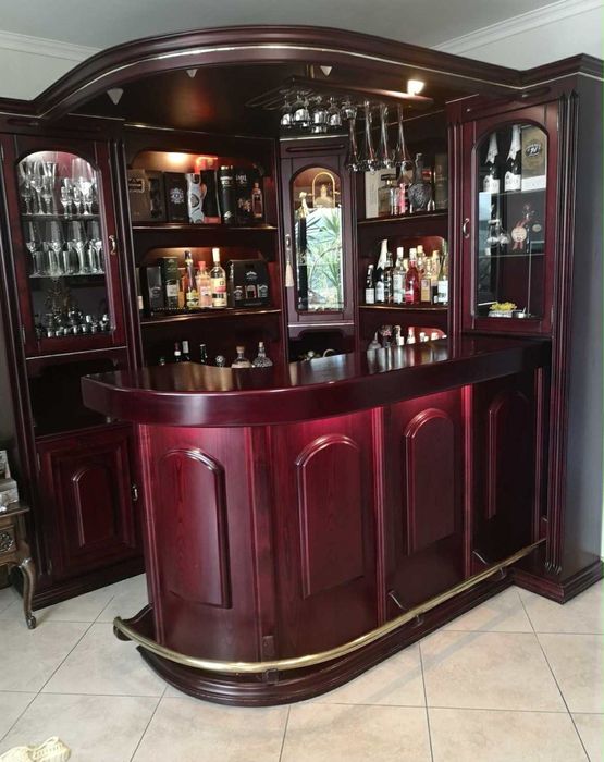 Barek z krzeslami swietny stan