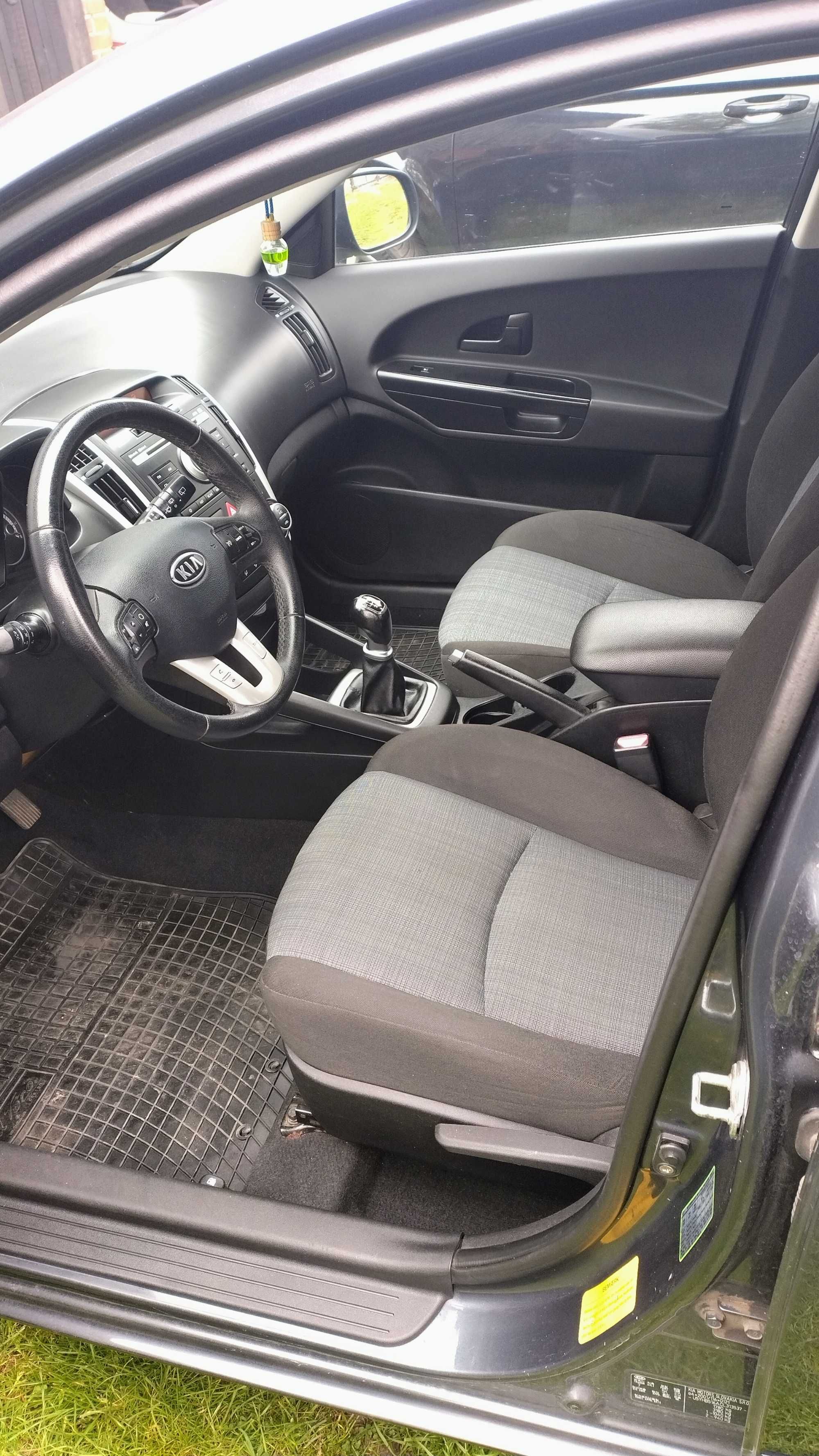 Kia Ceed 1.6 CRDI zadbana 2012r