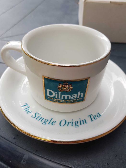 Filiżanki Dilmah z podstawką, tależykiem.