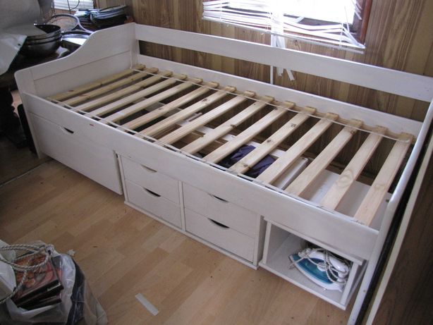 łóżko 2,05m x 0,95m kopletne z materacem