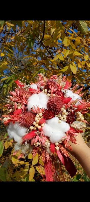 Букети та композиції із сухоцвітів