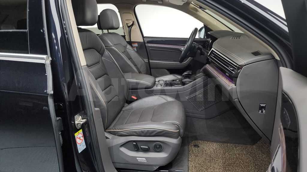 Volkswagen Touareg 3rd Gen 3.0 TDI Prestige