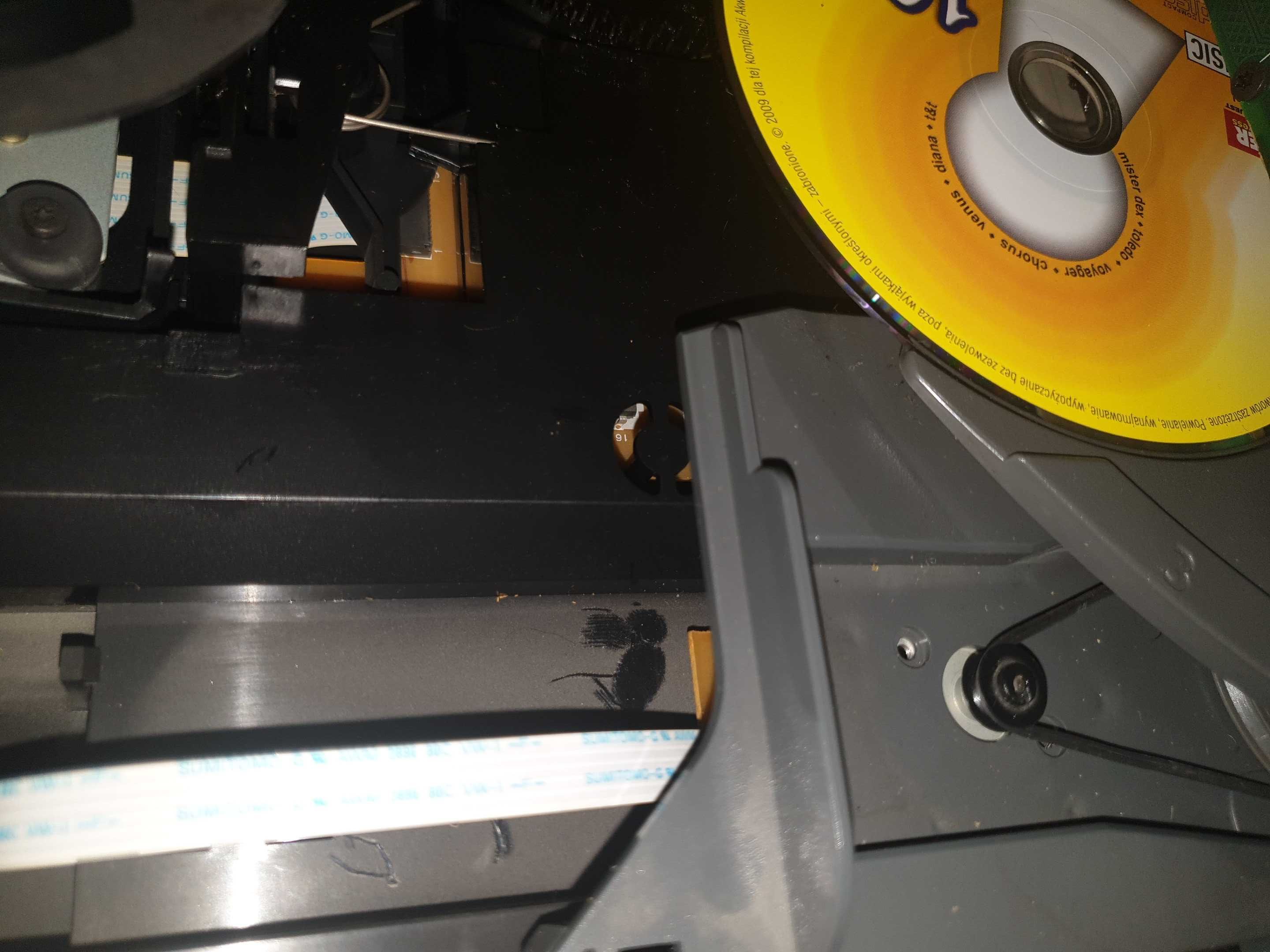 Wieża PHILIPS
FWM390/22